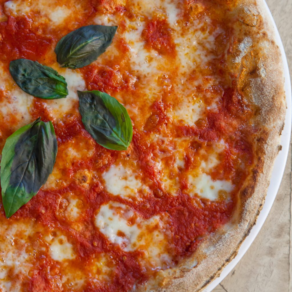 Pizza Margarita Clásica 7