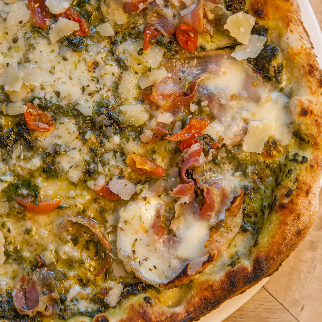 pizza panceta y pesto Panceta e pesto